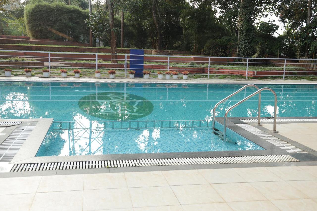 The Wayanad Club Sultan Bathery Exterior foto